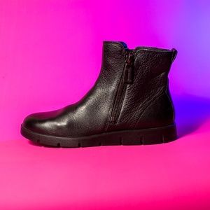 ECCO Bella Zip Boot
